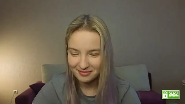 HongTomczak online show from July 2026 06:31:02 AM