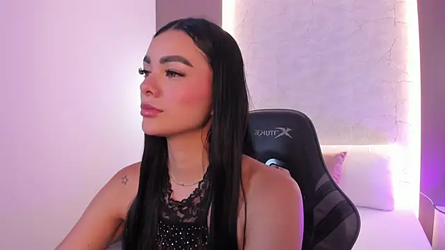 emily tolson online show from March 2026 07:18:02 PM