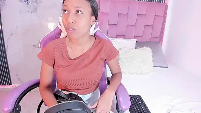 Snapshot of Mia_Duarte1 chatting on October 2025 07:22:02 PM Mia Duarte1 online show from October 2025 07:22:02 PM