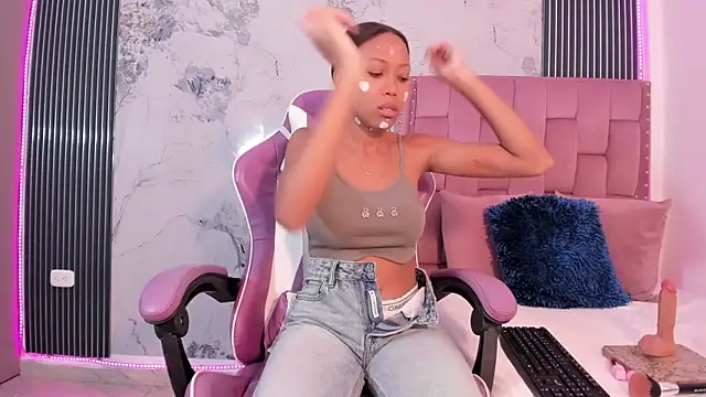 Snapshot of Mia_Duarte1 chatting on November 2025 07:26:02 PM Mia Duarte1 online show from November 2025 07:26:02 PM