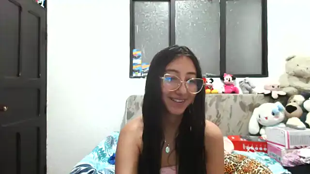Snapshot of Nanilux chatting on September 2025 05:49:01 PM Nanilux online show from September 2025 05:49:01 PM
