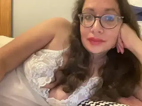 RosaFreya online show from September 2025 08:56:02 PM