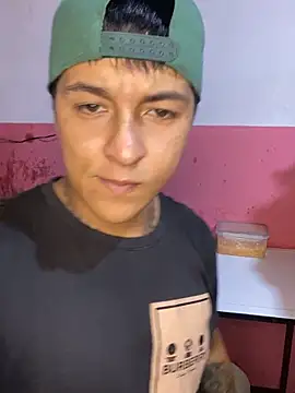 Snapshot of Jrivera22 chatting on October 2025 11:28:02 PM Jrivera22 online show from October 2025 11:28:02 PM