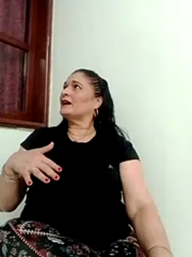 Lenacorbet online show from November 2025 06:41:02 PM