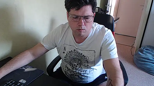 blueandwhite1 online show from February 2025 03:41:02 PM