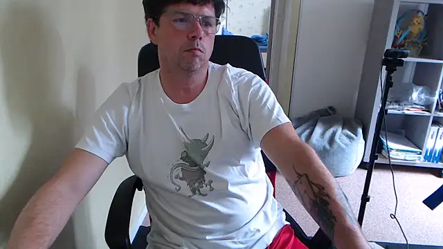 blueandwhite1 online show from July 2026 02:23:02 PM