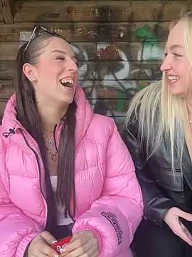 Snapshot of lisapeperoni chatting on February 2026 02:54:02 PM lisapeperoni online show from February 2026 02:54:02 PM