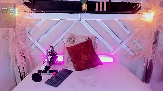 Zoe-Johnson  online show from March 2026 09:43:02 PM