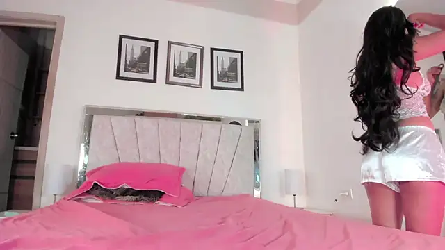 Snapshot of FuckingYoungs chatting on November 2025 01:59:01 AM FuckingYoungs online show from November 2025 01:59:01 AM