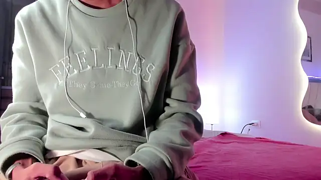 Snapshot of FuckingYoungs chatting on December 2025 02:50:02 AM FuckingYoungs online show from December 2025 02:50:02 AM