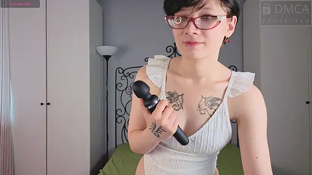 oliviafairy1 online show from September 2025 01:05:02 AM