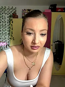 Snapshot of RebekaRose chatting on January 2026 05:22:02 AM RebekaRose online show from January 2026 05:22:02 AM