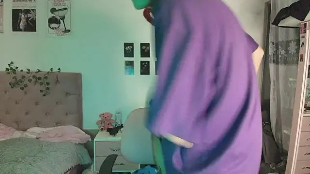 2cyboy  online show from September 2025 08:02:02 PM