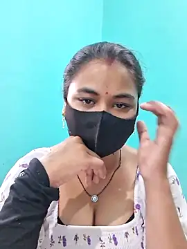 Snapshot of DivyaBhabhi69@xh chatting on June 2026 08:18:01 AM DivyaBhabhi69xh online show from June 2026 08:18:01 AM
