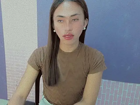 secretmiller  online show from November 2025 02:32:02 PM