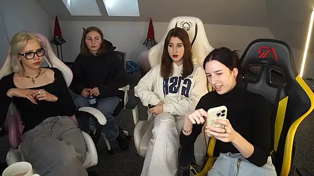 Snapshot of _Lili_054 chatting on October 2025 10:38:01 AM  Lili 054 online show from October 2025 10:38:01 AM