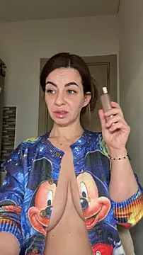 Roxanne Skye online show from November 2025 03:17:02 AM