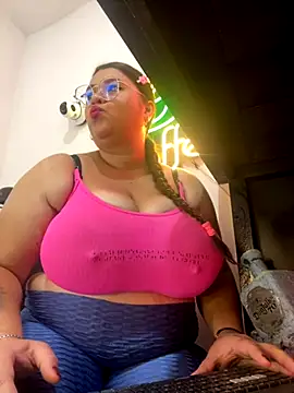 SafiroFer online show from September 2025 09:03:02 PM