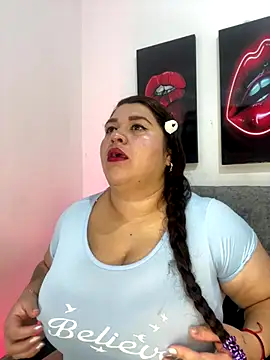 SafiroFer online show from October 2025 09:22:01 PM