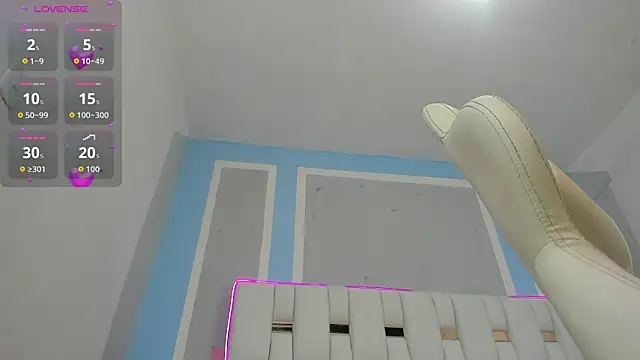 iamCharlotte19 online show from November 2025 07:13:01 PM