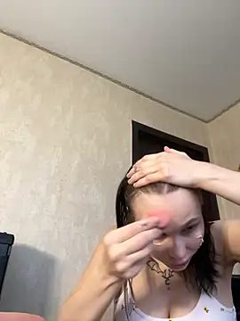 PrettyMegan online show from December 2025 11:04:02 AM