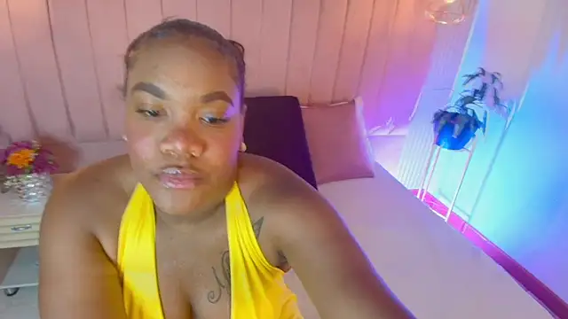 Chloee Miller1 online show from October 2025 12:46:01 PM