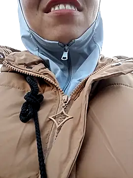 hera-00 online show from November 2025 01:25:02 AM