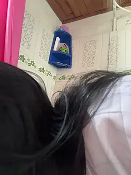 Mia salinass online show from January 2026 07:28:02 PM