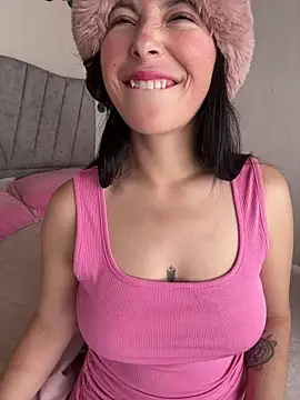 Mia salinass online show from February 2026 05:57:02 PM