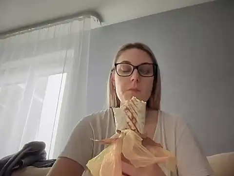 NikexPretty online show from November 2025 08:47:01 AM