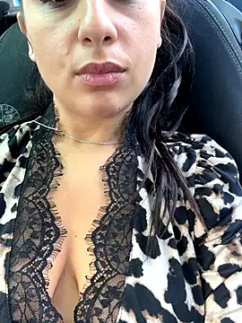 Snapshot of BabyLeopard chatting on October 2025 09:28:02 AM BabyLeopard online show from October 2025 09:28:02 AM