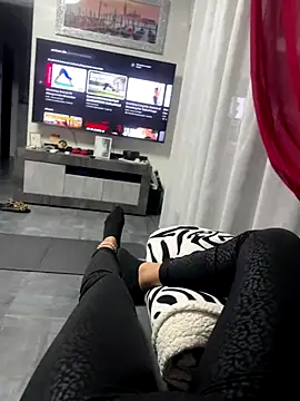 Snapshot of BabyLeopard chatting on October 2025 06:29:02 PM BabyLeopard online show from October 2025 06:29:02 PM