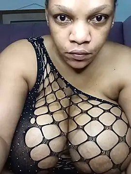 HappygalTheQueen online show from May 2026 10:17:02 PM