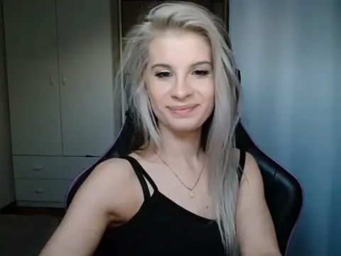 KristineGlow online show from May 2026 06:36:02 PM