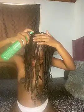 Snapshot of Crazyqueenxxx chatting on February 2026 10:33:02 AM Crazyqueenxxx online show from February 2026 10:33:02 AM