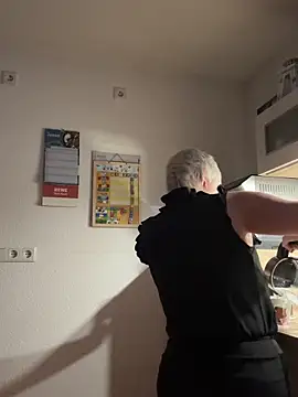 Rozendefotz online show from February 2026 06:56:01 AM