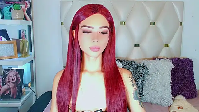 Daphnne Foxx online show from October 2025 08:17:02 PM
