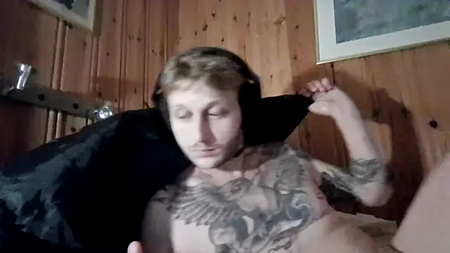 Snapshot of oddjaro chatting on July 2026 03:02:01 AM oddjaro online show from July 2026 03:02:01 AM