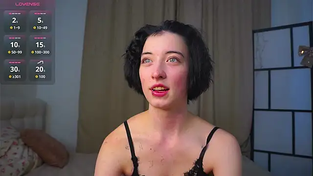 JuanaFriesz online show from February 2026 09:15:01 AM