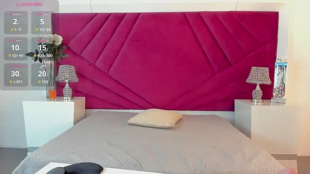 VeraGarnier online show from September 2025 07:49:01 PM