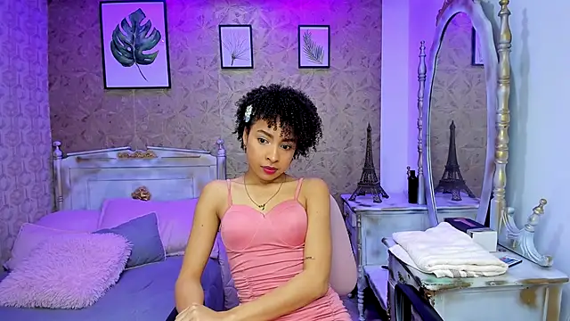 Snapshot of Lucia_jane chatting on October 2025 07:46:02 PM Lucia jane online show from October 2025 07:46:02 PM