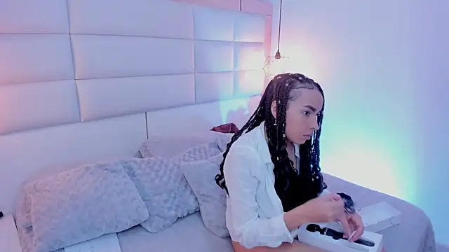 Lucia jane online show from February 2026 10:02:02 PM