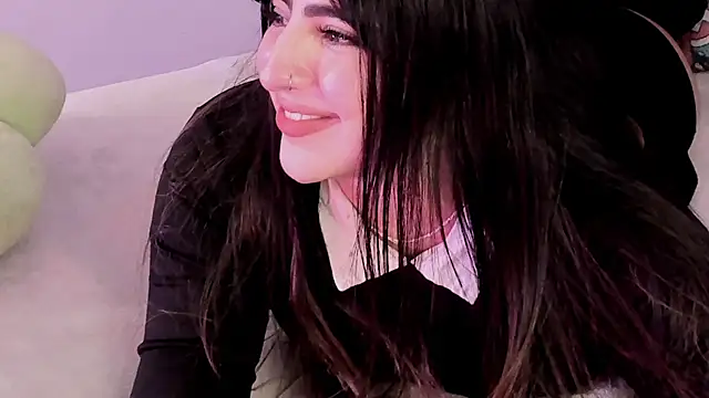 Snapshot of Camila_Matinez_ chatting on October 2025 12:11:01 AM Camila Matinez online show from October 2025 12:11:01 AM