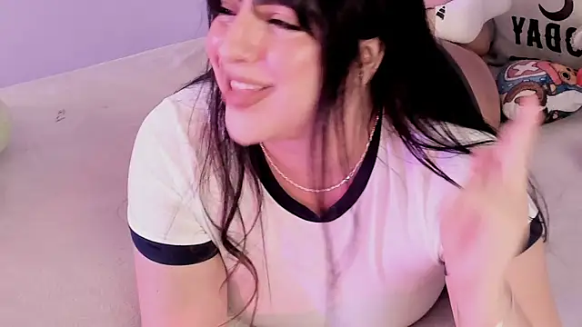 Snapshot of Camila_Matinez_ chatting on November 2025 12:55:02 AM Camila Matinez online show from November 2025 12:55:02 AM