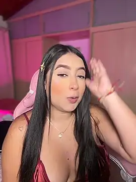 Emiily Moore1 online show from May 2026 11:20:01 PM