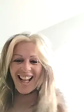 canariamorbosa online show from November 2025 08:36:02 AM