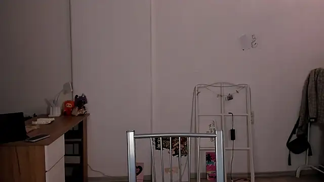 VesperaCeleste online show from February 2026 01:08:02 PM