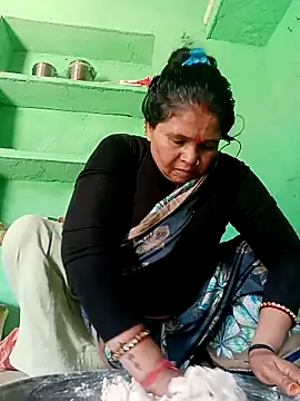 Manavi x online show from May 2026 05:04:01 AM