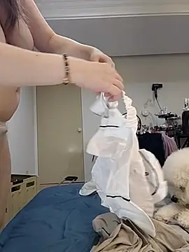 Lovelyanan online show from October 2025 06:05:02 PM