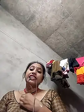 Snapshot of Sandhya_x chatting on September 2025 04:32:02 PM Sandhya x online show from September 2025 04:32:02 PM